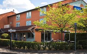 Hôtel Kyriad Lyon sud Saint Genis Laval